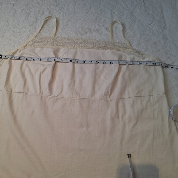 Lane Bryant Lace Cami Sz 26/28 Modal Blend Adjustable Straps Neutral Minimalist - Picture 9 of 11